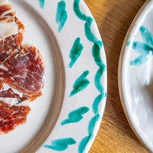 Load image into Gallery viewer, GRANADA GREEN PLACE SET 8x (4 Dinner + 4 Starter)